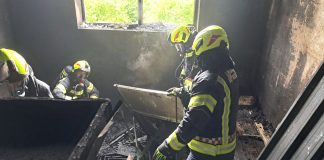 U Ramanovcima gori obiteljska kuća