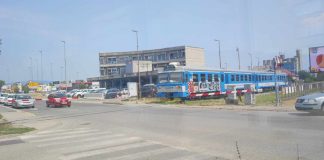 Dvije osobe teško ozlijeđene u sudaru osobnog automobila i vlaka