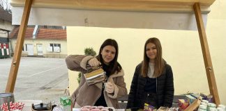 Održan 12. Božićni sajam u Kanižlićevoj školi