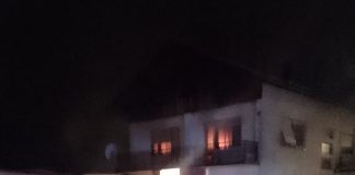 Gorio dimnjak na obiteljskoj kući u Potočanima