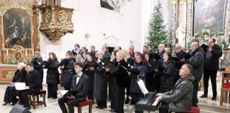 Božićni koncert osječkog Hrvatskog narodnog kazališta u požeškoj Katedrali
