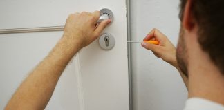 Nepoznati počinitelj provalio u kuću u Požegi i ukrao bicikl