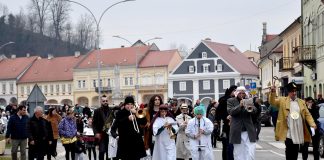 Karnevalska atmosfera na Požeškom gradskom maskenbalu