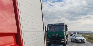 U Kutjevu na cesti došlo je do samozapaljena teretnog vozila
