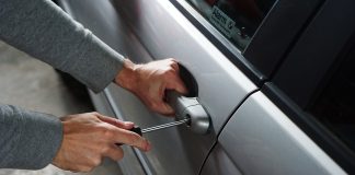 OPSKRBIO SE: Nepoznati počinitelj opljačkao garažu i automobil u vlasništvu 56-godišnjaka