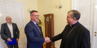 Biskup Martinović primio brodsko-posavskog župana Danijela Marušića