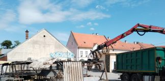 Počelo uklanjanje stare tržnice – Požega ulazi u novu fazu uređenja povijesne jezgre
