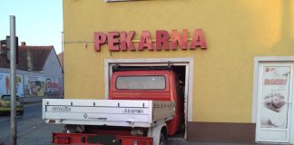POLICIJA OBJAVILA DETALJE: Pod utjecajem alkohola skrivio prometnu nesreću-ozlijeđeno pet osoba