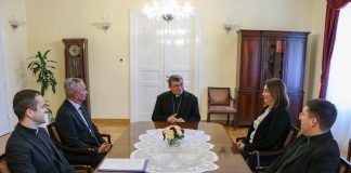 Biskup Ivo primio požeško-slavonsku županicu i gradonačelnika Požege
