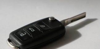 Kupila automobil za 3.600 eura, prodavač ga popravio i zadržao za sebe