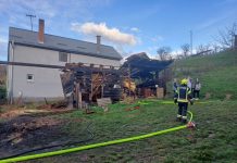 Muškarac u svom dvorištu spaljivao piljevinu, vjetar požar proširio na nadstrešnicu