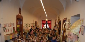 Sveti Nikola i ove je godine obišao požeške vrtiće i darivao djecu