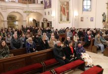 Adventski susret osoba s invaliditetom u požeškoj Katedrali