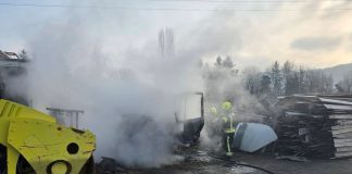 Izbio požar na kamionu u Požegi, vatrogasci spriječili širenje vatre