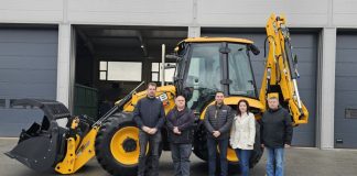 KOMUNALAC POŽEGA Nabavljen novi rovokopač-utovarivač za unaprjeđenje rada na odlagalištu Vinogradine – projekt sufinanciran EU sredstvima