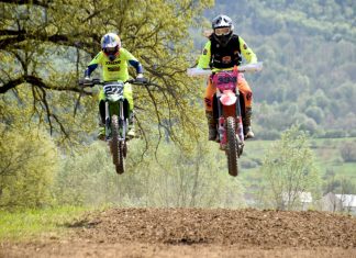 MOTOKROS NA VILLARAMA Na sjajnoj stazi i po lijepom vremenu Požežanima jedno drugo i dva treća mjesta