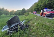 Prije stjecanja prava na upravljanje upravljao osobnim automobilom i sletio u putni kanal