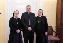 Biskup Ivo primio provincijsku glavaricu Služavki Malog Isusa