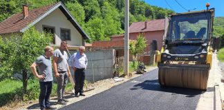 RADOVI U VIDOVCIMA Novi asfalt u Ulici Stjepana Ferića i Ivana Cimermana, obnavlja se oko 800 metara prometnice
