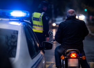 Nisu ga zaustavile ni godine, ni alkohol: 73-godišnjak pijan upravljao motociklom, policija ga zadržala do otriježnjenja