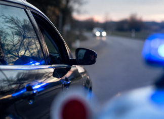 Mladi vozač (21) nakon pozitivnog testa na droge odbio vađenje krvi i urina, a vozio i tehnički neispravan auto
