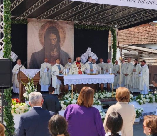 o. David Maria od Presvetog Srca Grbeš iz Blacka proslavio mladu misu u rodnoj Župi sv. Kuzme i Damjana u Kuzmici