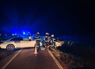 Četvero ozlijeđenih u teškoj prometnoj nesreći kod Jakšića