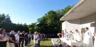Spomen na žrtve partizansko-komunističkog progona u Slatinskom Drenovcu