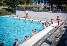 Započela škola plivanja u sklopu projekta „Igraj, uči, rasti – požeško-slavonski program za djecu“