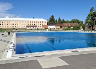 Otvorena je ljetna sezona kupanja na požeškim bazenima