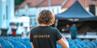 PRIJAVI SE! Postani volonter na najpoznatijem tamburaškom festivalu u Hrvatskoj – Zlatnim žicama Slavonije 2026.