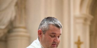 Vlč. Saša Paveljak novi je župnik Župe sv. Leopolda Mandića u Požegi
