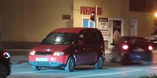 TEŠKO OZLIJEĐENA PJEŠAKINJA: Vozač (84) automobilom udario ženu na zebri