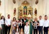 Biskup Ivo krstio troje djece u Jakšiću