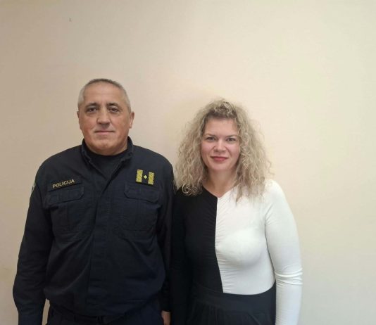 Plava linija obrane: Može li policijska prevencija zaustaviti školske prekršitelje?