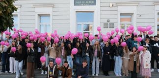 Katolička gimnazija Požega obilježila preventivnu akciju ‘Mama, budi zdrava- ružičasti listopad’