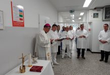 Biskup Ivo blagoslovio obnovljene prostore odjela psihijatrije i neurologije u Požegi