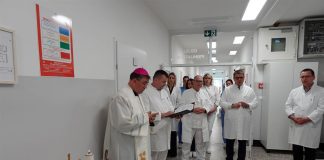 Biskup Ivo blagoslovio obnovljene prostore odjela psihijatrije i neurologije u Požegi