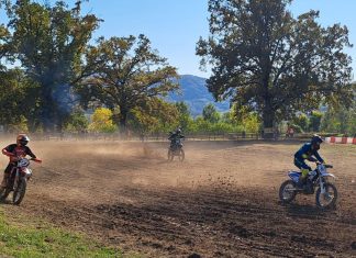 MOTOCROSS SPEKTAKL U POŽEGI Utrke na stazi Villare okupile ljubitelje adrenalina