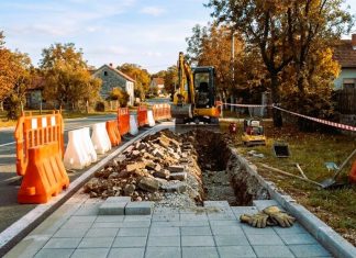 UPRAVO: Tijekom radova na izradi nogostupa ozlijeđen radnik